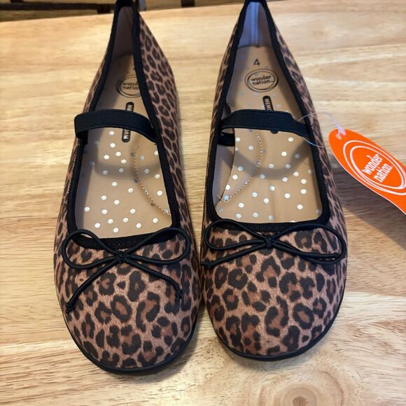 Wonder Nation Leopard Print Flats Size 4 - Picture 4 of 6